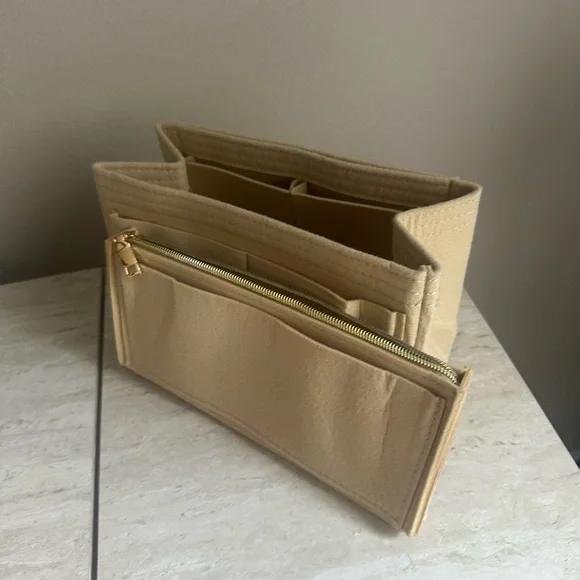 Elegant Cream and Brown Striped Tote Bag - Picture 5 of 6